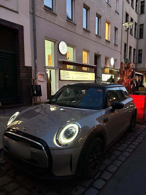 Second-hand Mini Cooper 136 CP (100 kW) 2023 Gri Hatchback