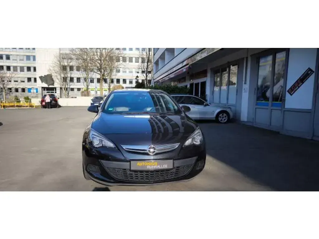 Gebraucht Opel Astra GTC Innovation 179 PS (131 kW) 2012 Graphitschwarz/carbon flash/midn (metallic) Coupé