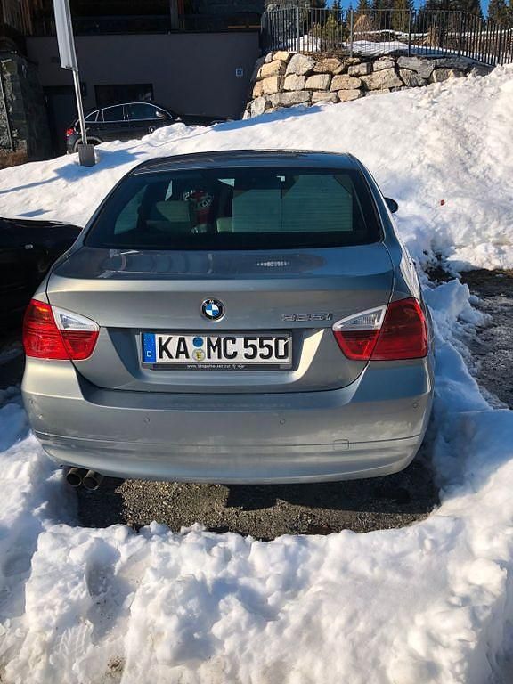 Gebraucht BMW 325 218 PS (160 kW) 2005 Grün Limousine