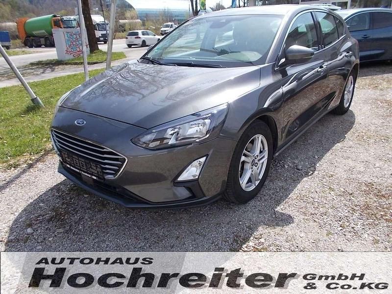 Magneticgrau (metallic) Gebraucht 2019 Ford Focus Cool & Connect Limousine | 14.990 € (Etwas zu teuer) - Bild 1/4