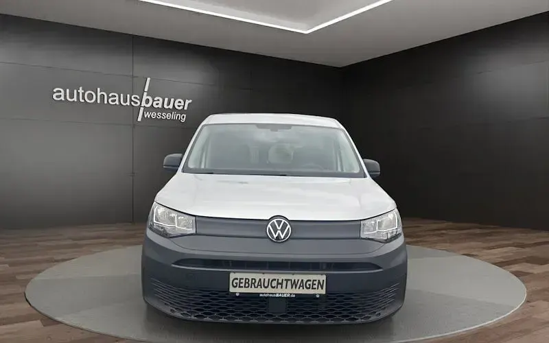 Second-hand VW Caddy 116 CP (85 kW) 2023 Argintiu Monovolum