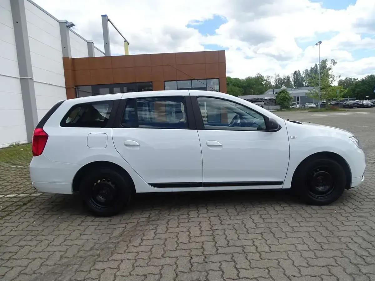 Używany Dacia Logan 90 KM (66 kW) 2019 Biały Kombi
