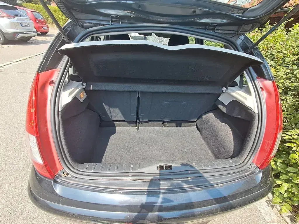 Gebraucht Citroën C3 Tonic 73 PS (53 kW) 2009 Schwarz Limousine
