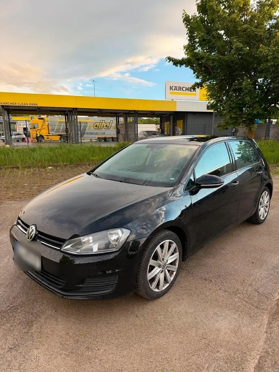 Gebraucht VW Golf VII 86 PS (63 kW) 2014 Schwarz Kleinwagen