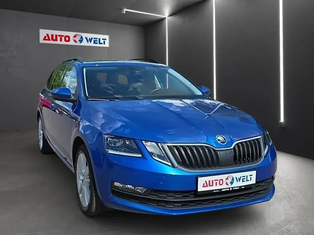Gebraucht Skoda Octavia Clever 150 PS (110 kW) 2018 Blau Kombi