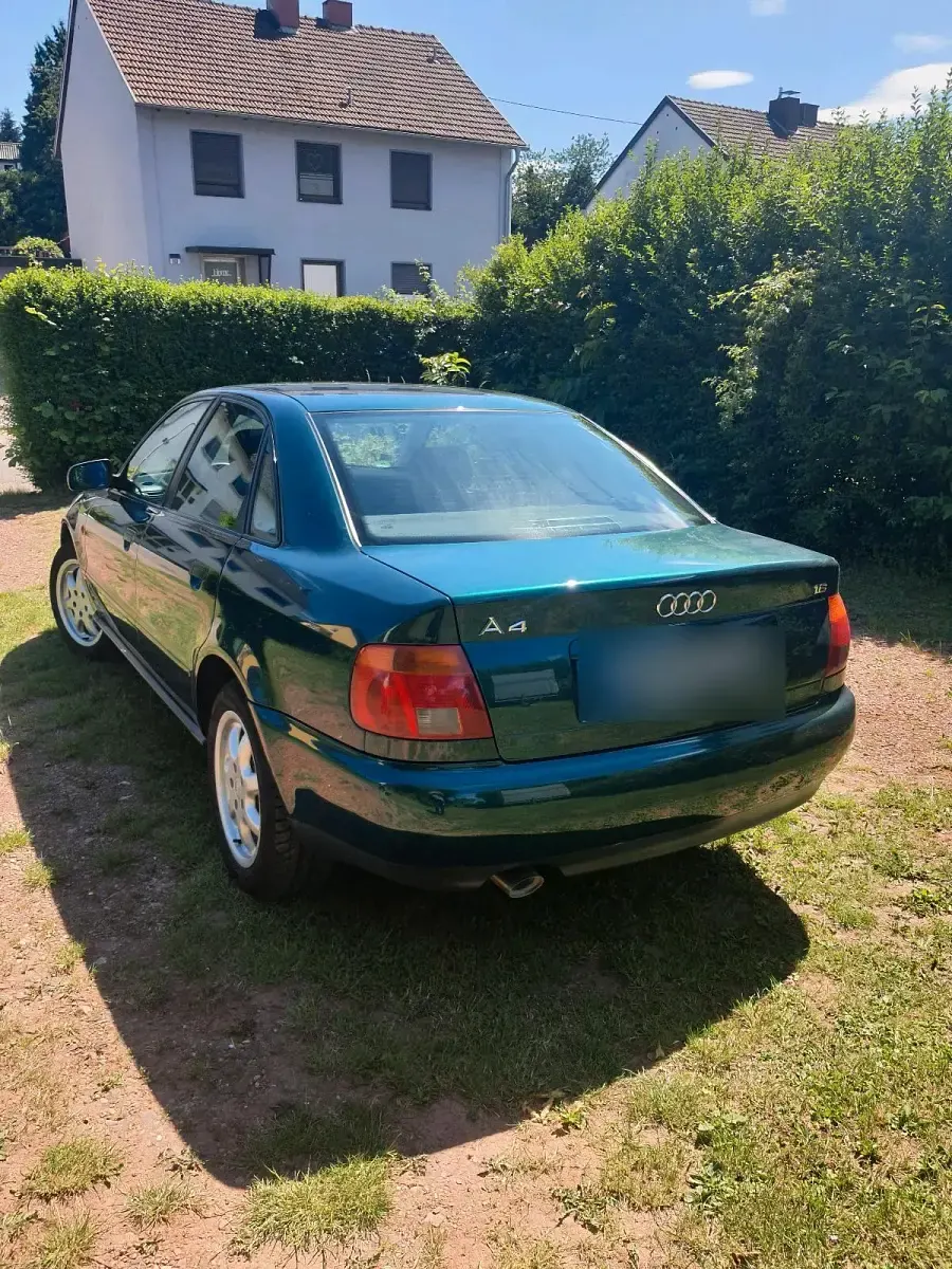 Gebraucht Audi A4 100 PS (73 kW) 1996 Grün Limousine