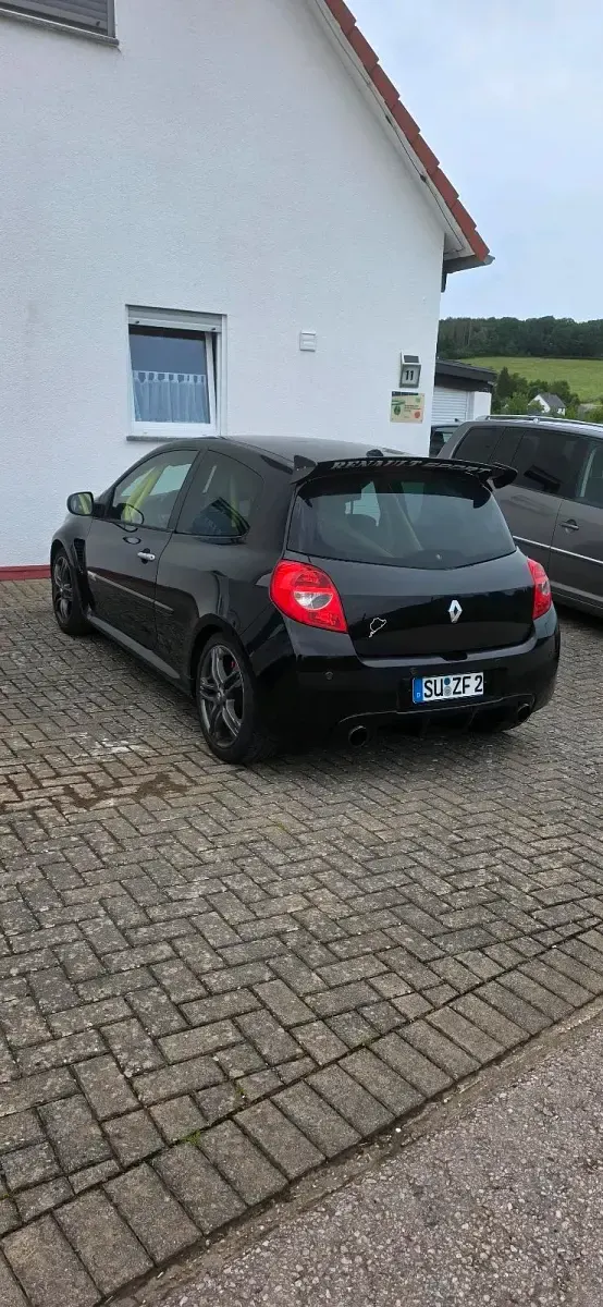 Gebraucht Renault Clio III R.S. 201 PS (147 kW) 2012 Schwarz Kleinwagen