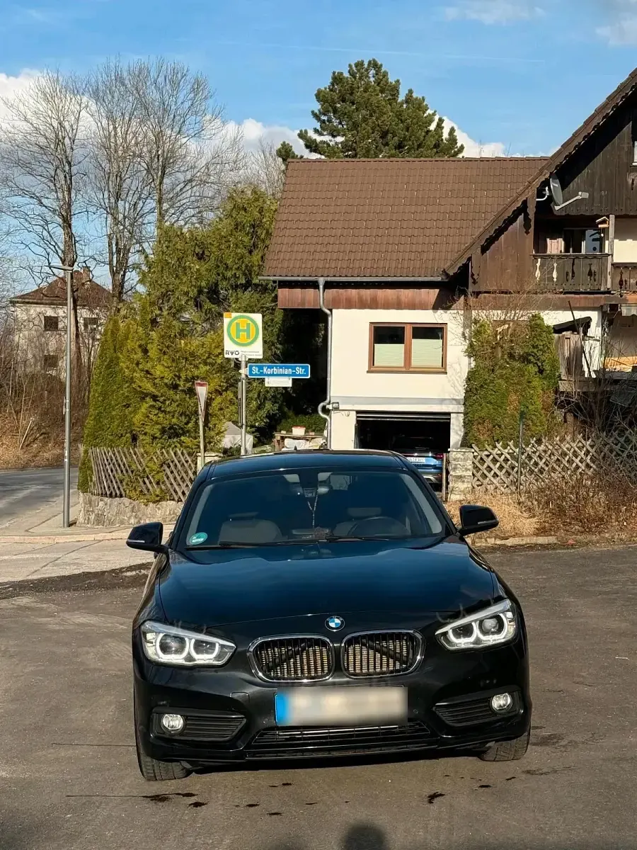 Gebraucht BMW 116 116 PS (85 kW) 2016 Schwarz Kleinwagen