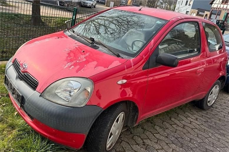Gebraucht Toyota Yaris 65 PS (47 kW) 2000 Rot Kleinwagen