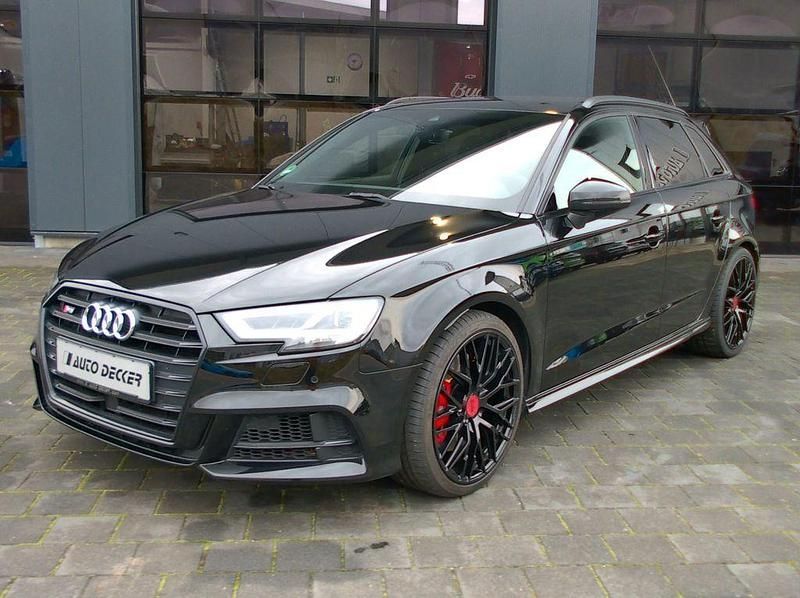 Schwarz Gebraucht 2019 Audi S3 Ambiente Limousine | 27.700 € (Superpreis) - Bild 1/4