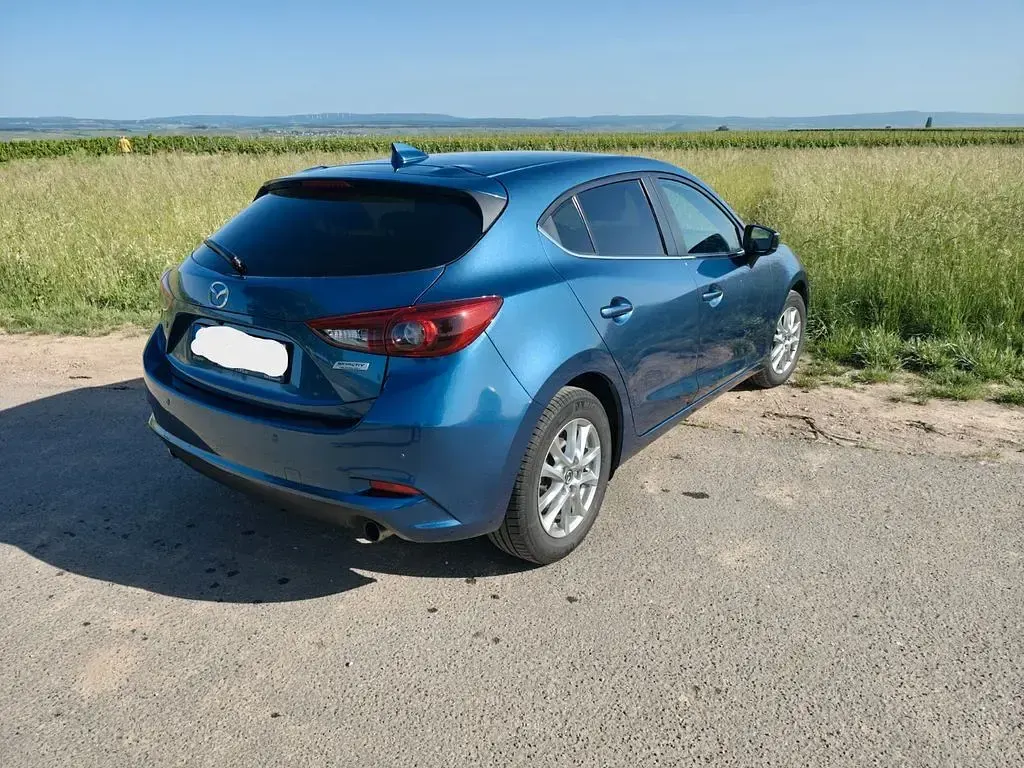 Gebraucht Mazda 3 Exclusive-Line 120 PS (88 kW) 2017 Blau Limousine