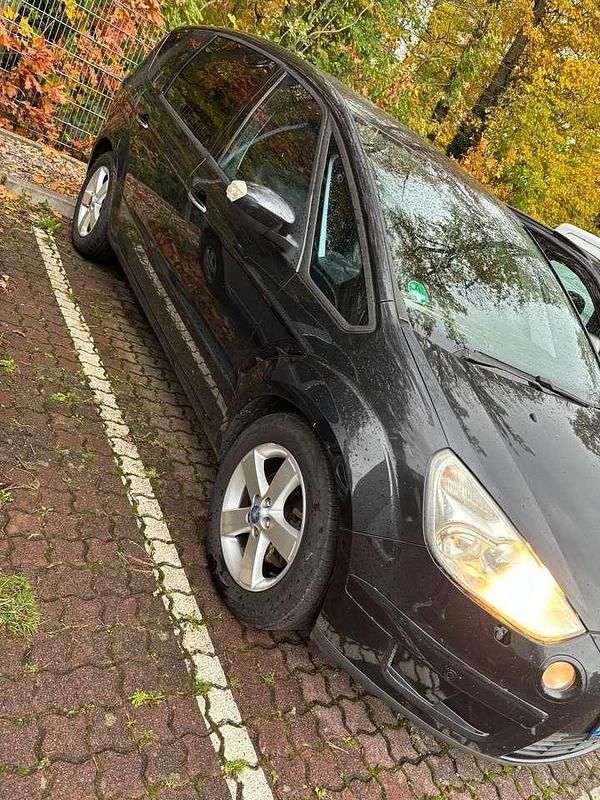 Używany Ford S-MAX Titanium 175 KM (128 kW) 2008 Minivan