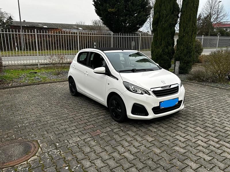 Gebraucht Peugeot 108 Active 69 PS (50 kW) 2018 Weiß Limousine