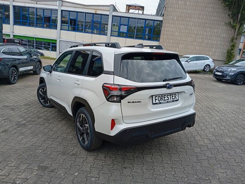 Neu Subaru Forester Exclusive+ 136 PS (100 kW) 2025 Weiß SUV