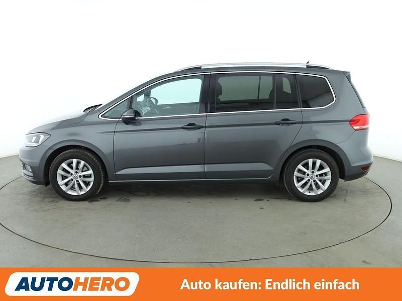 Gebraucht VW Touran Highline 150 PS (110 kW) 2017 Grau Van / Kleinbus
