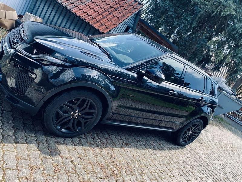 Schwarz Gebraucht 2017 Land Rover Range Rover evoque HSE Dynamic SUV | 19.199 € (Fairer Preis) - Bild 1/4