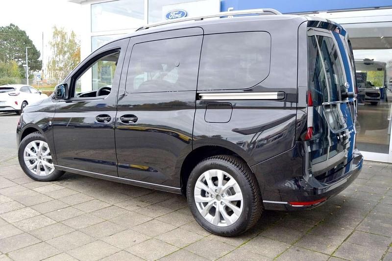 Neu Ford Tourneo Connect Titanium 114 PS (83 kW) 2025 Ink black Van / Kleinbus