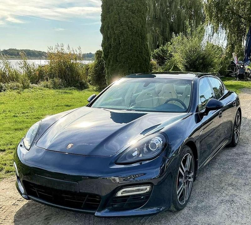 Blau Gebraucht 2012 Porsche Panamera GTS Limousine | 23.500 € (Superpreis) - Bild 1/4