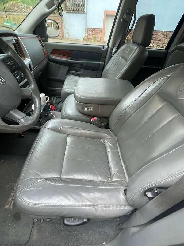 Gebraucht Dodge Ram 345 PS (253 kW) 2006 Schwarz Abholung