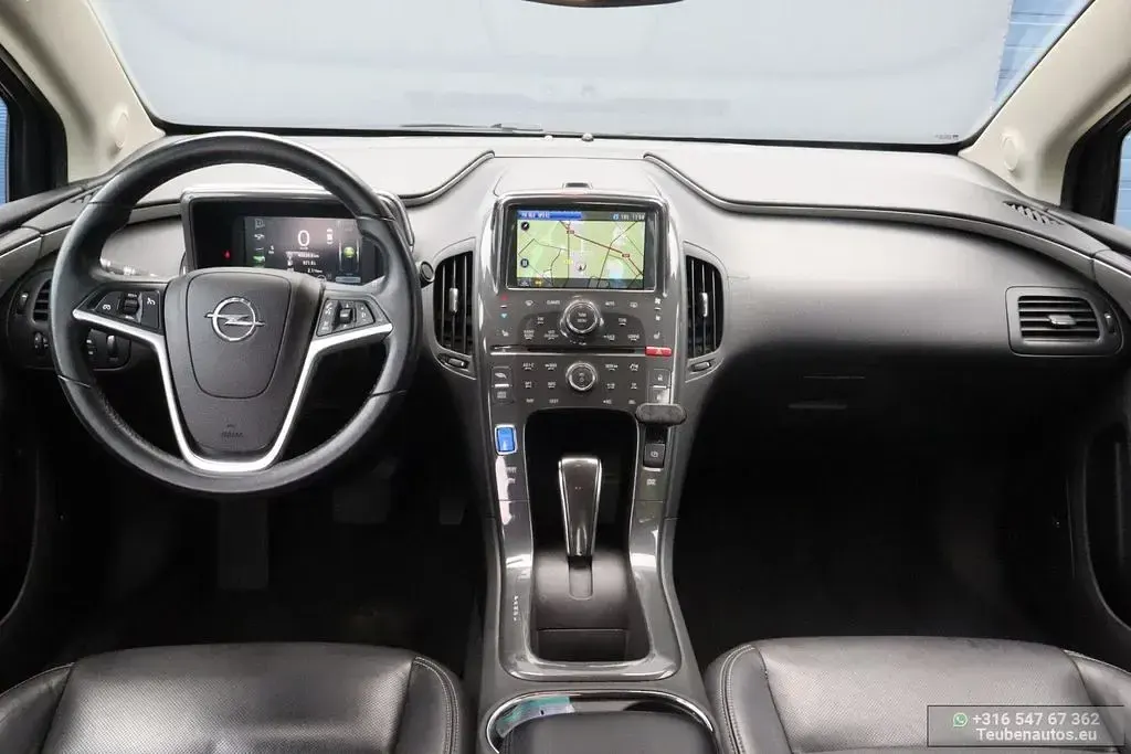 Gebraucht Opel Ampera 151 PS (111 kW) 2012 Weiß Kleinwagen