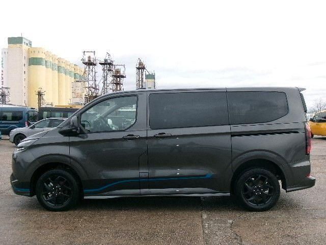 Neu Ford Tourneo Active 232 PS (170 kW) 2025 Magnetic metallic Van / Kleinbus