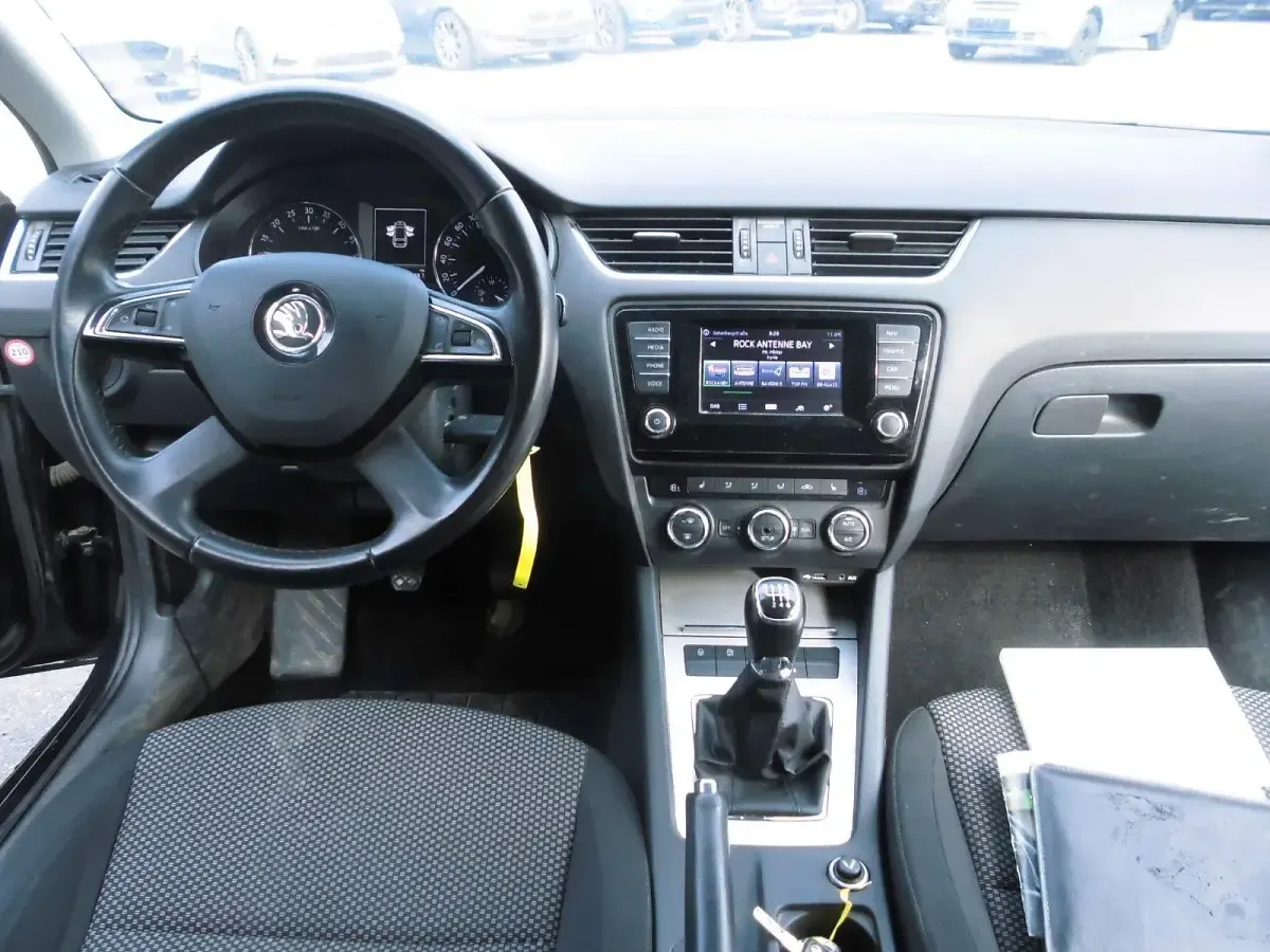 Gebraucht Skoda Octavia Ambition 150 PS (110 kW) 2013 Schwarz Kombi