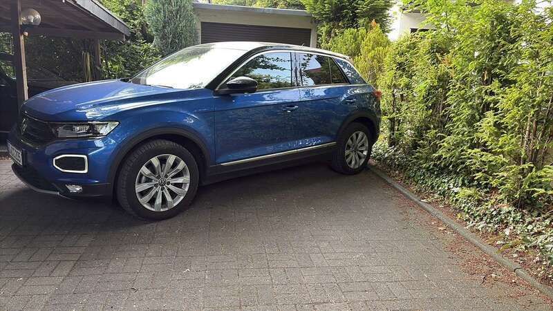 Blau Gebraucht 2021 VW T-Roc Sport SUV | 21.000 € (Superpreis) - Bild 1/4