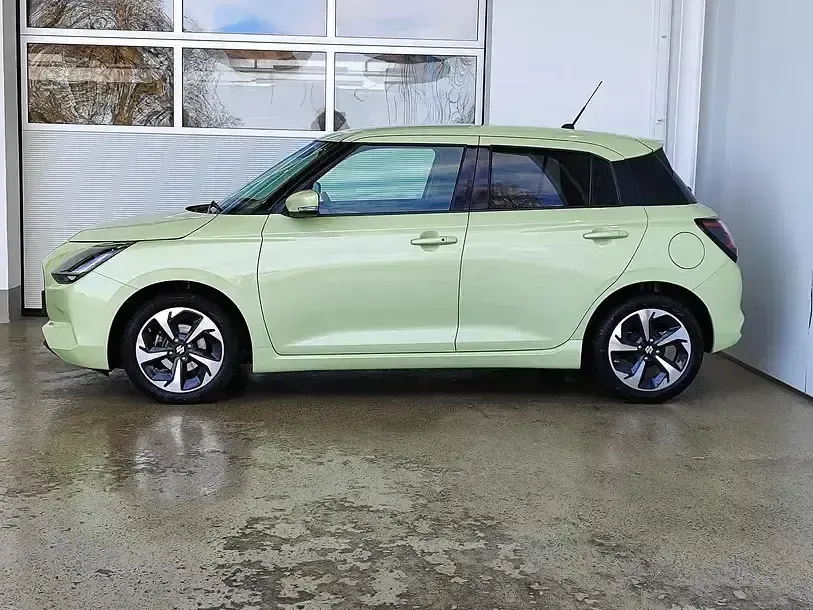 Gebraucht Suzuki Swift Comfort+ 83 PS (61 kW) 2025 Cool yellow Kleinwagen