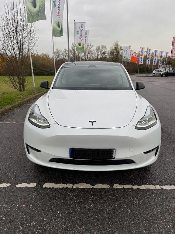 Gebraucht Tesla Model Y 378 kW (514 PS) 2023 Weiß SUV