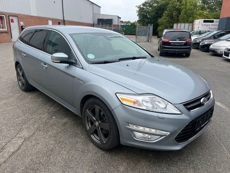 Gebraucht Ford Mondeo Titanium 203 PS (149 kW) 2011 Silber Limousine