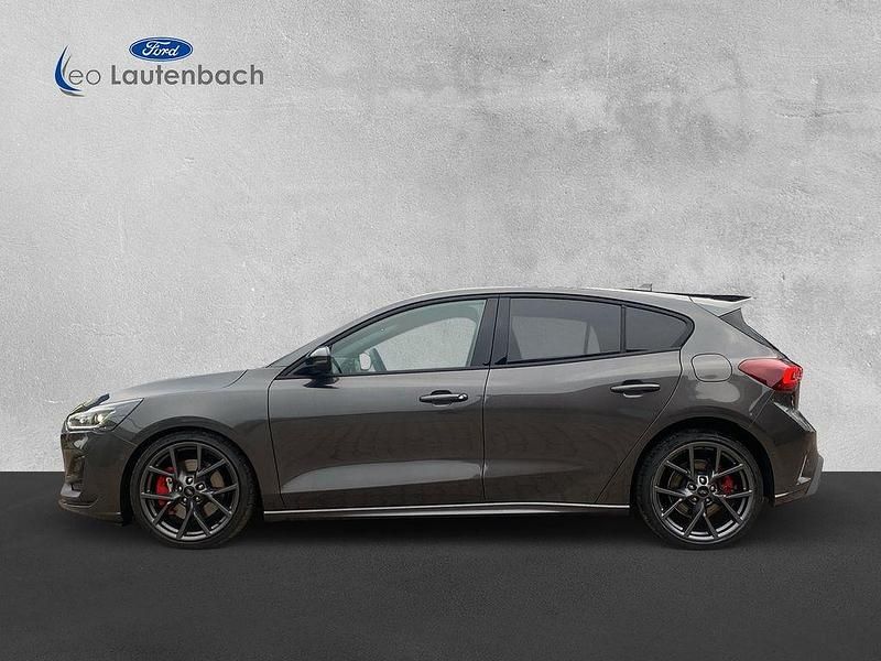 Gebraucht Ford Focus ST 280 PS (205 kW) 2024 Magneticgrau (metallic) Limousine