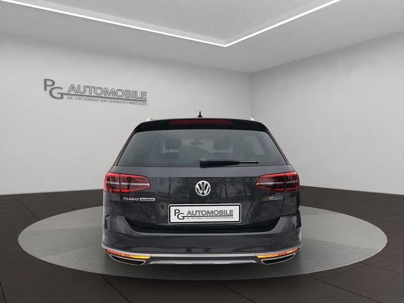 Gebraucht VW Passat Alltrack 190 PS (139 kW) 2018 Grau Kombi