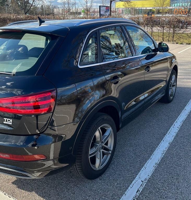 Gebraucht Audi Q3 S-Line 140 PS (102 kW) 2014 Schwarz SUV