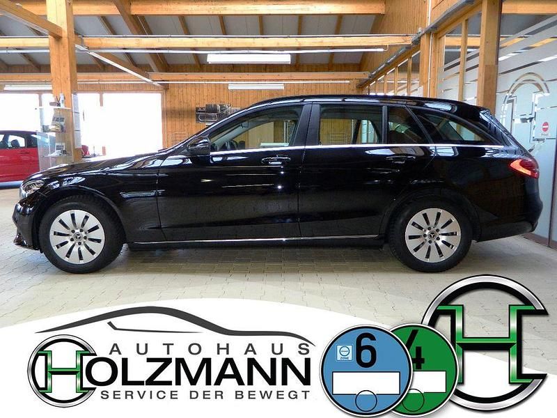 Gebraucht Mercedes C200 Business 160 PS (117 kW) 2019 Schwarz Kombi