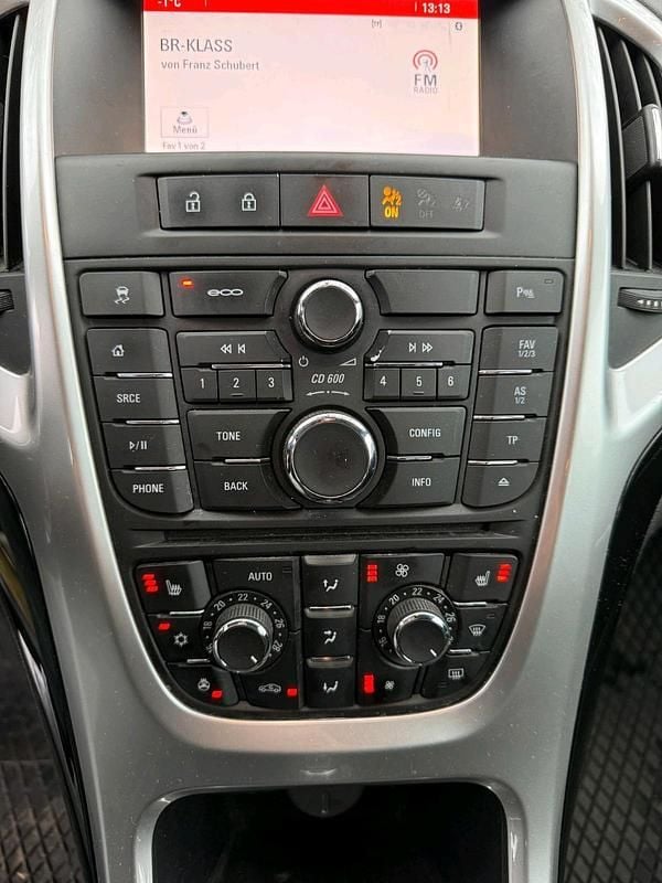 Gebraucht Opel Astra 120 PS (88 kW) 2014 Weiß Limousine