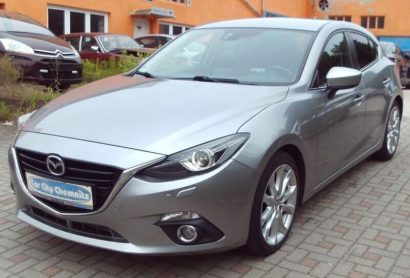 Silber Gebraucht 2016 Mazda 3 Sports-Line Limousine | 7.499 € (Guter Preis) - Bild 1/4