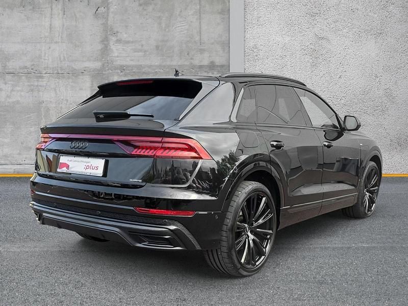 Gebraucht Audi Q8 S-Line 286 PS (210 kW) 2022 Außenfarbe: SUV