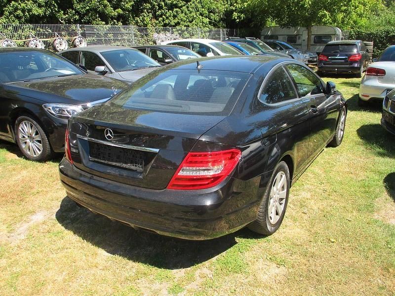 Gebraucht Mercedes C180 156 PS (114 kW) 2011 Other Coupé