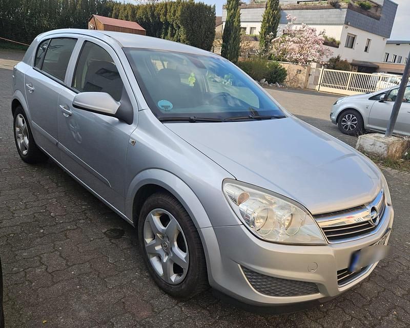 Gebraucht Opel Astra 90 PS (66 kW) 2007 Grau Limousine