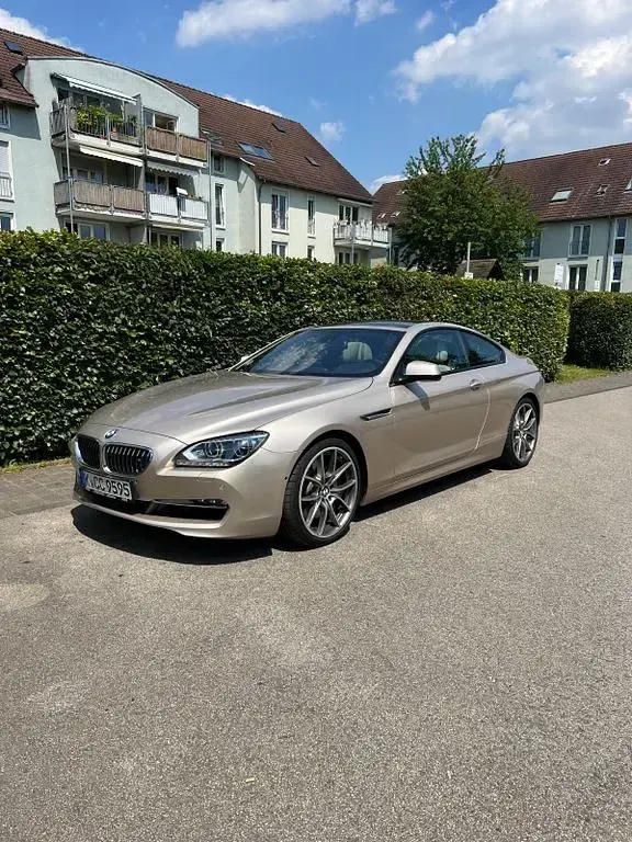 Gebraucht BMW 650 408 PS (300 kW) 2011 Gold Coupé