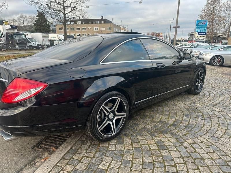 Silber Gebraucht 2007 Mercedes CL500 AMG Coupé | 11.000 € - Bild 1/4