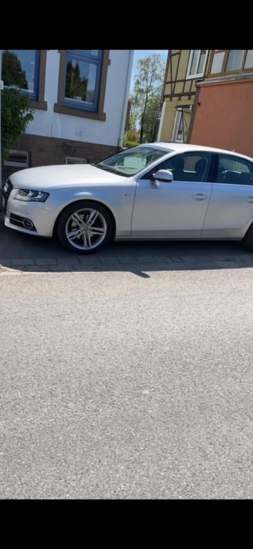 Gebraucht Audi A4 178 PS (130 kW) 2010 Silber Limousine