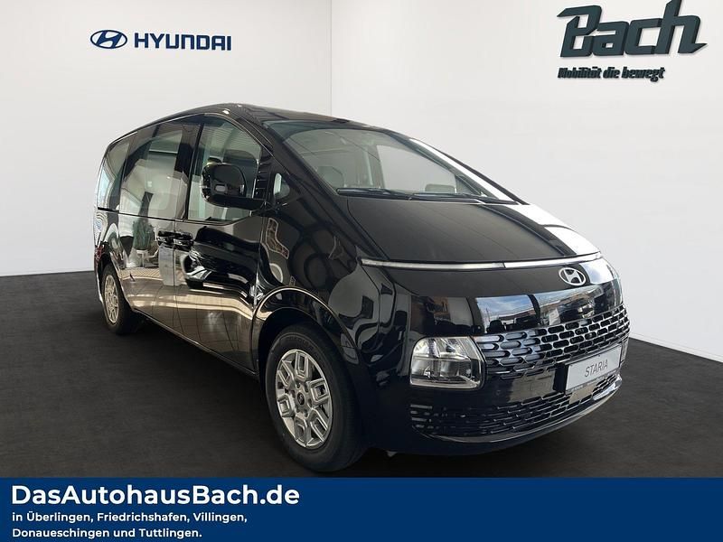 Gebraucht Hyundai Staria Trend 225 PS (165 kW) 2025 Abyss black Van / Kleinbus