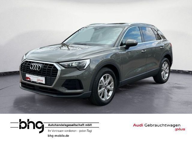 Grau Gebraucht 2022 Audi Q3 Ambiente SUV | 30.550 € (Guter Preis) - Bild 1/4