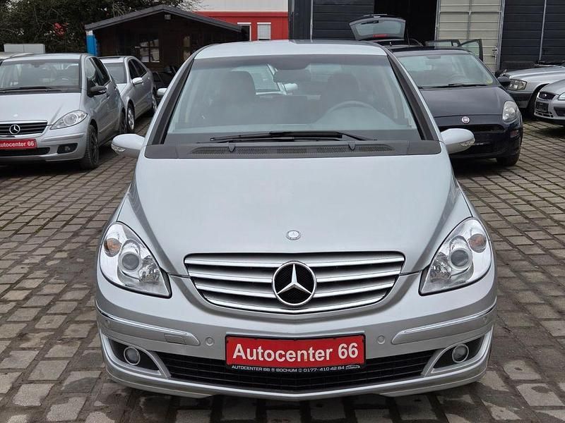 Gebraucht Mercedes B170 116 PS (85 kW) 2006 Silber Van / Kleinbus