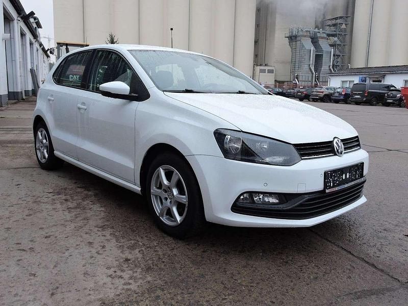 Gebraucht VW Polo Trendline 60 PS (44 kW) 2014 Pure white Kleinwagen