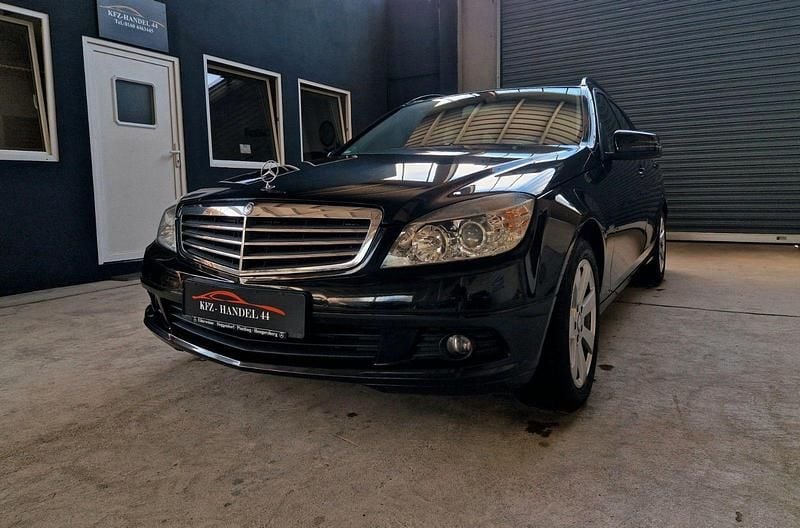 Schwarz Gebraucht 2010 Mercedes C180 Kombi | 4.990 € (Guter Preis) - Bild 1/4