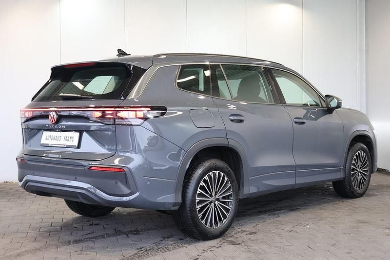 Gebraucht VW Tayron Life 193 PS (141 kW) 2025 Grau SUV