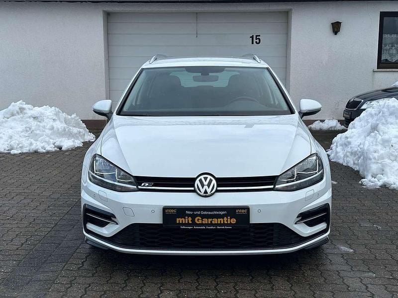 Weiß Gebraucht 2019 VW Golf VII R-line Kombi | 15.490 € (Superpreis) - Bild 1/4