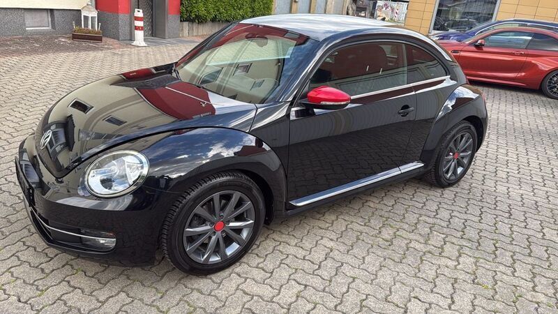 Schwarz Gebraucht 2015 VW Beetle CLUB Limousine | 8.200 € (Guter Preis) - Bild 1/4